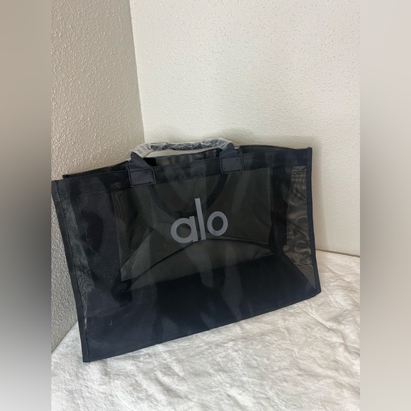 ALO YOGA SHEER TOTE BAG - BLACK - Picture 3 of 4